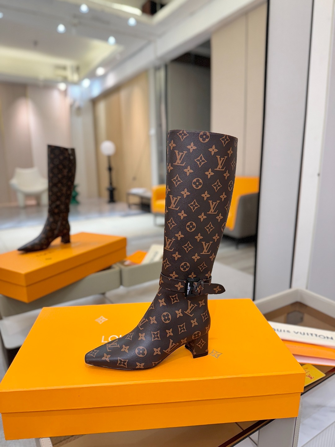 LV sz35-40 mnq1143
